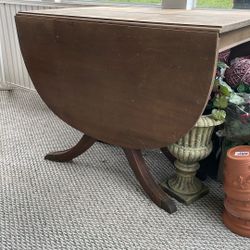 Duncan Phyfe Table