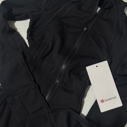 LULULEMON JACKET