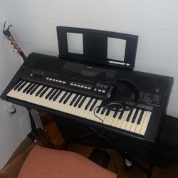 Yamaha E433 61key Keyboard 
