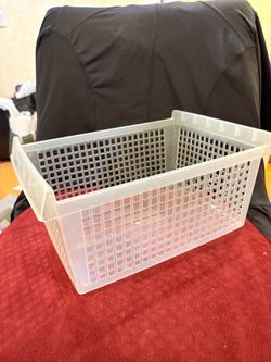 Pre Own White Rectangle Basket-12”x9”x5”