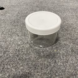 Clear Plastic Jars With Lids (used)