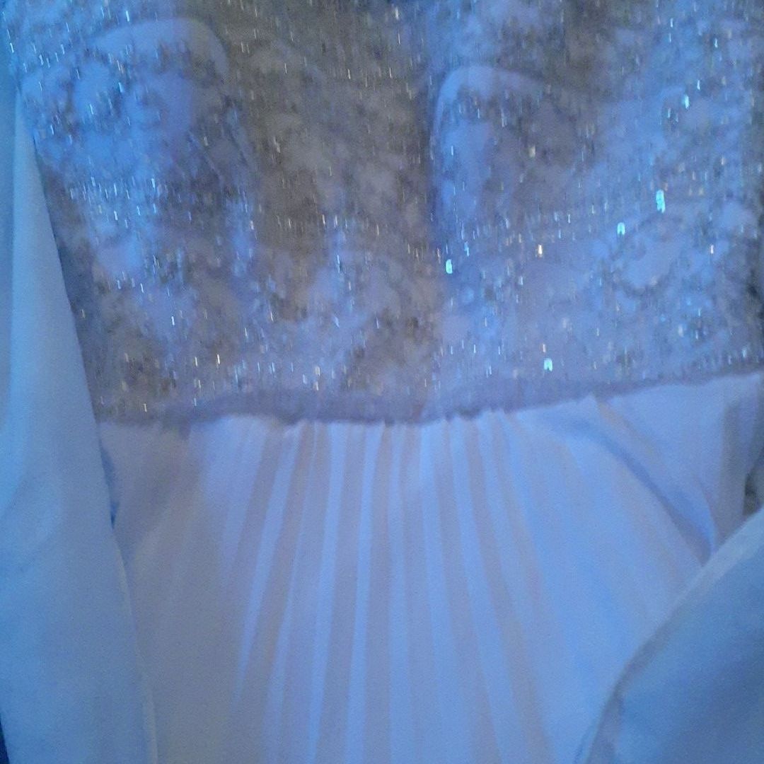 Wedding dress size 20 W Still Available
