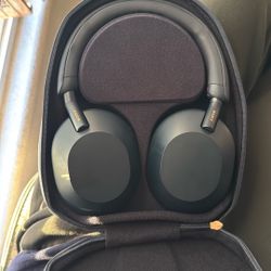 Sony WH-1000XM6 Headphones 