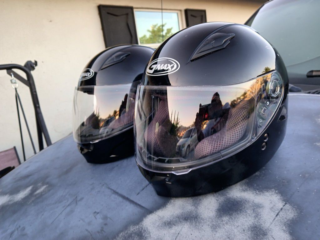 Two Piece Motorcycle Helmet Large eAnd Small Size