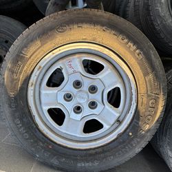 2016 jeep Patriot 16 in steel wheels with tire