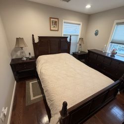 Queen Size Bedroom set