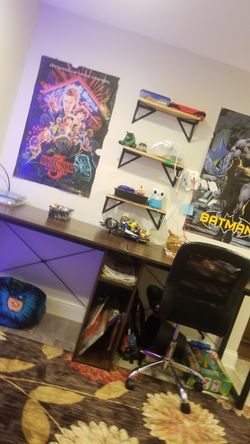 A month old, barley used!!! Great condition double desk