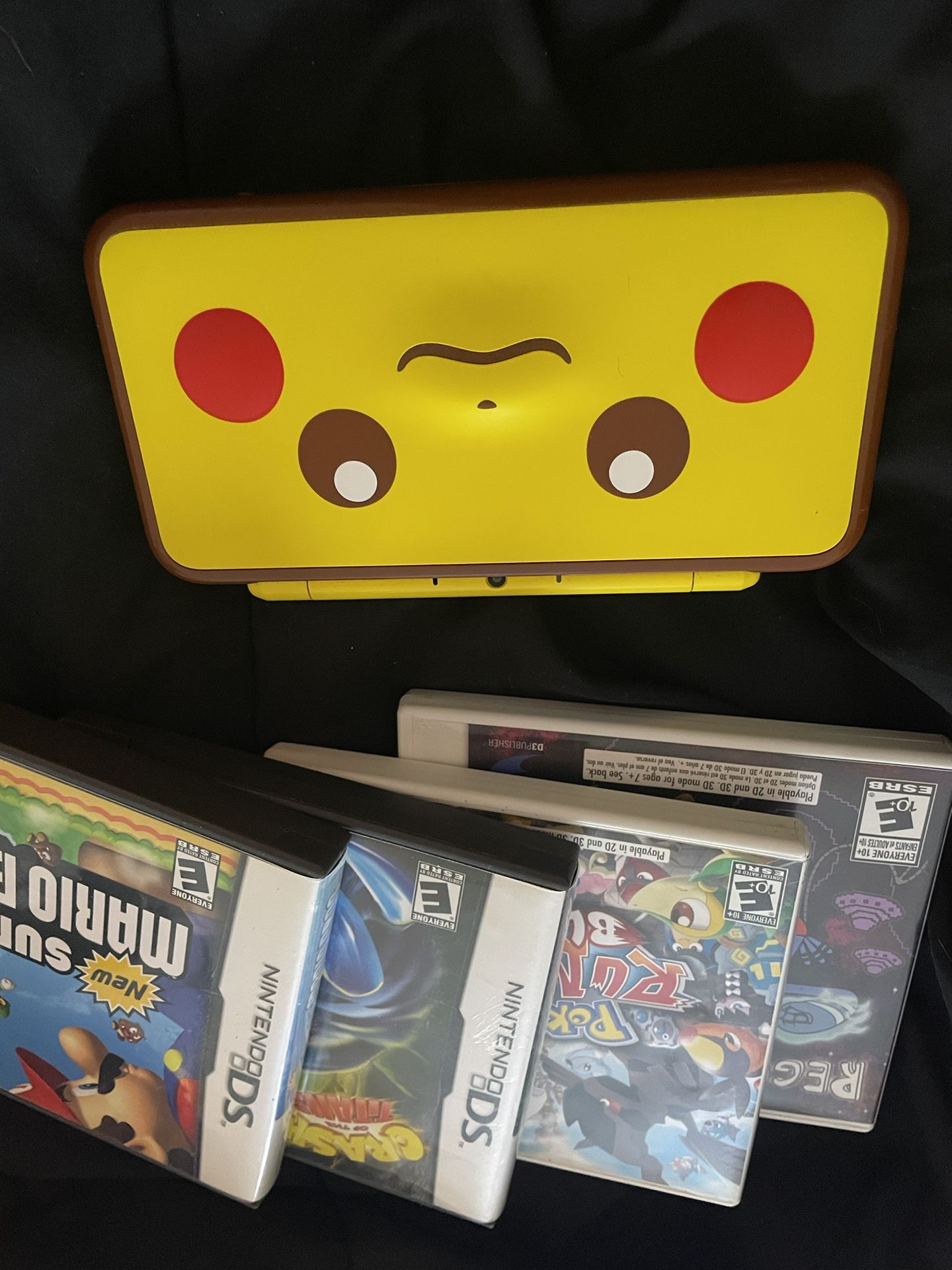 Nintendo 2DS XL (Pikachu Edition) No Box!