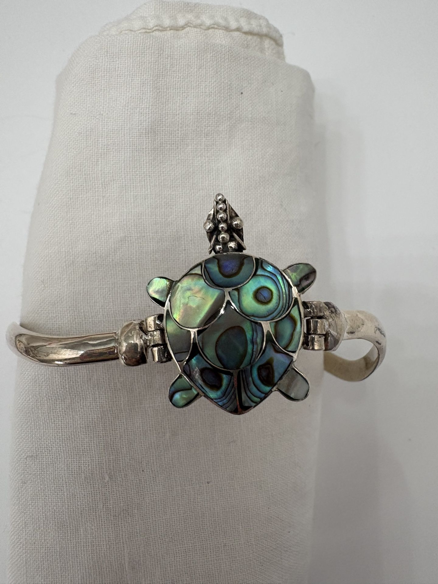 Turtle Bracelet w/ Abalone In Silver (925)