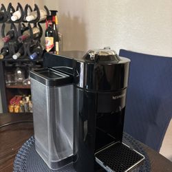 Nespresso Machine/Evoluo Piano Black