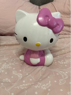 Hello kitty piggy bank