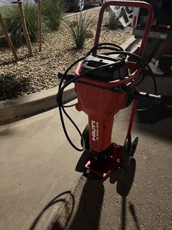 Hilti TE 3000-AVR Electric Breaker
