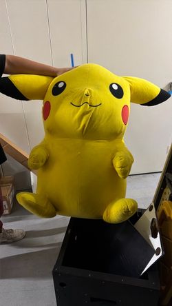 Big Pikachu