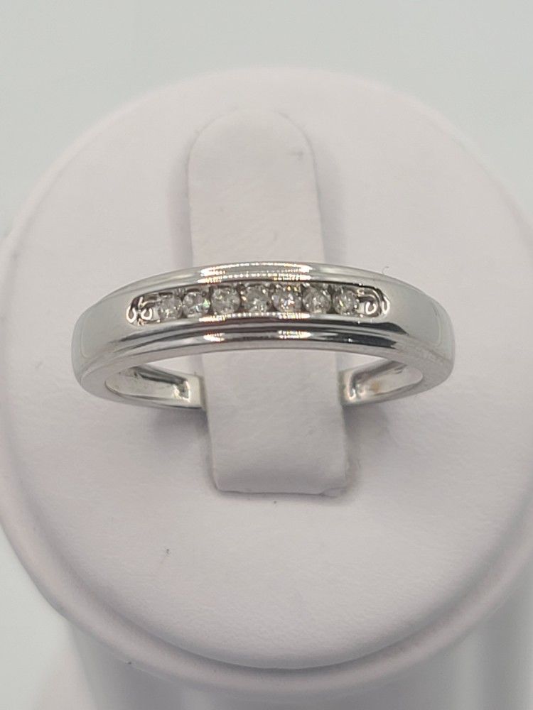 10k Gold Diamond Wedding Band Size 10