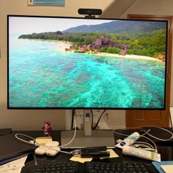 Dell UltraSharp U3225QE 32” 4K Thunderbolt Hub Monitor – 120Hz
