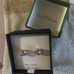 ✨ Kate Spade New York — Stud Earrings / Cubic Zirconia — NUEVOS ✨