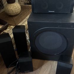 Panasonic Speaker System Comes With SB-HW560 subwoofer