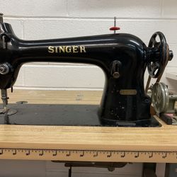 Singer Sewing Machine Model #3115