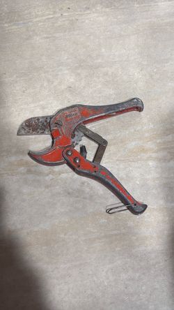 PVC  Pipe Cutter