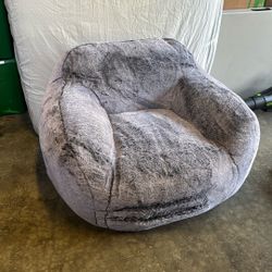 A little sofa