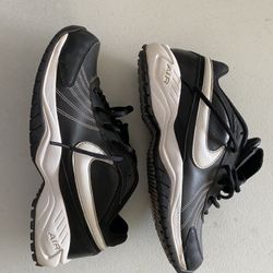 Nike Men’s Turf Shoes Size 10.5