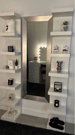 ‏shelf