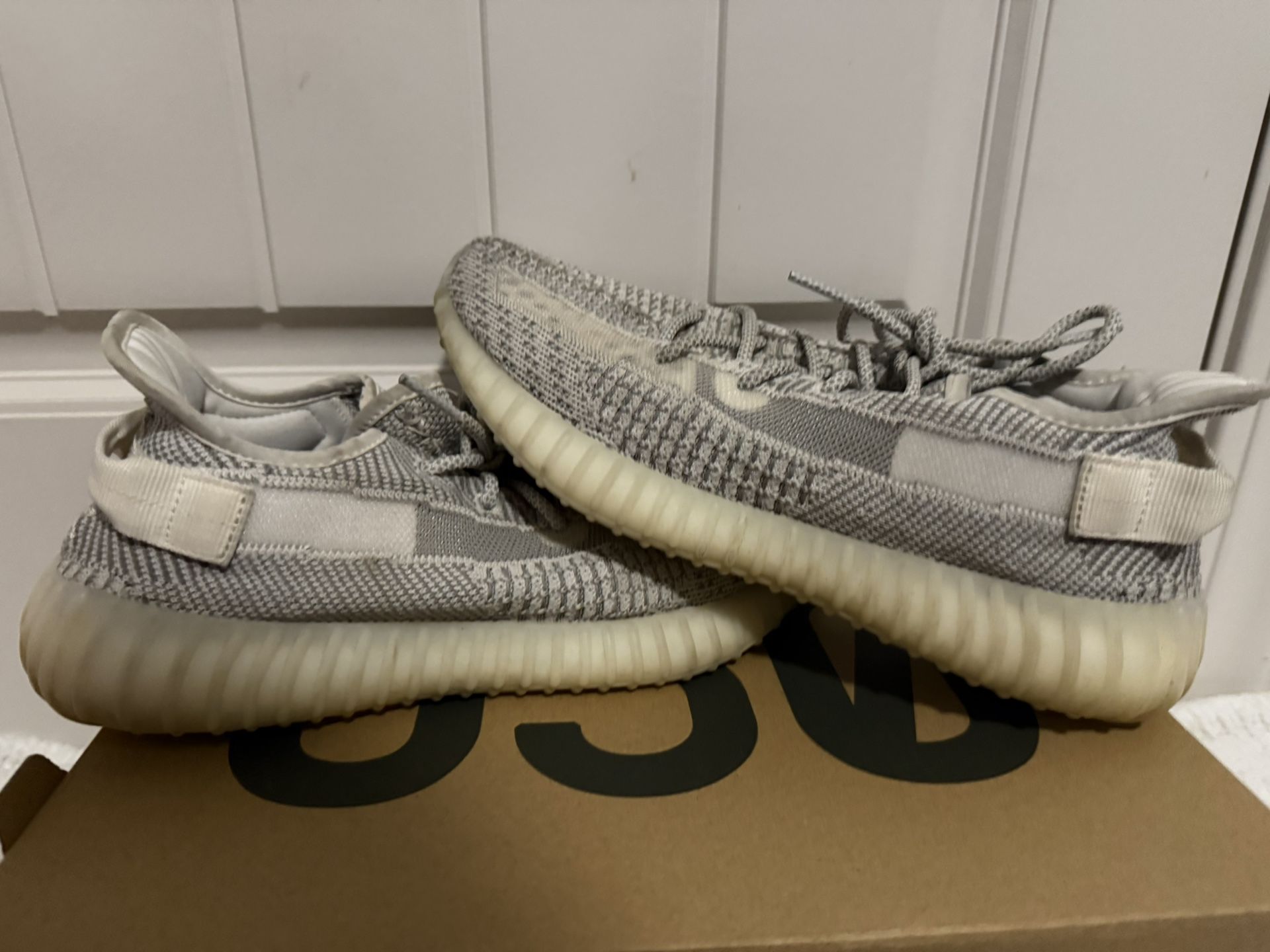 Yeezy 350 V2 