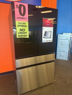 Samsung Bespoke French Door Refrigerator with Screen