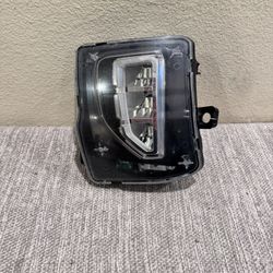 2016 To 2018 CHEVY SILVERADO FOG LIGHT LH