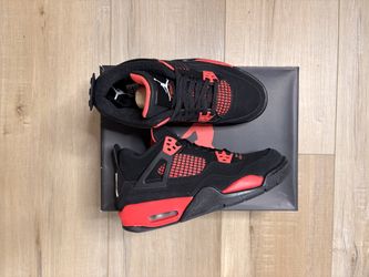 Jordan 4 red thunder