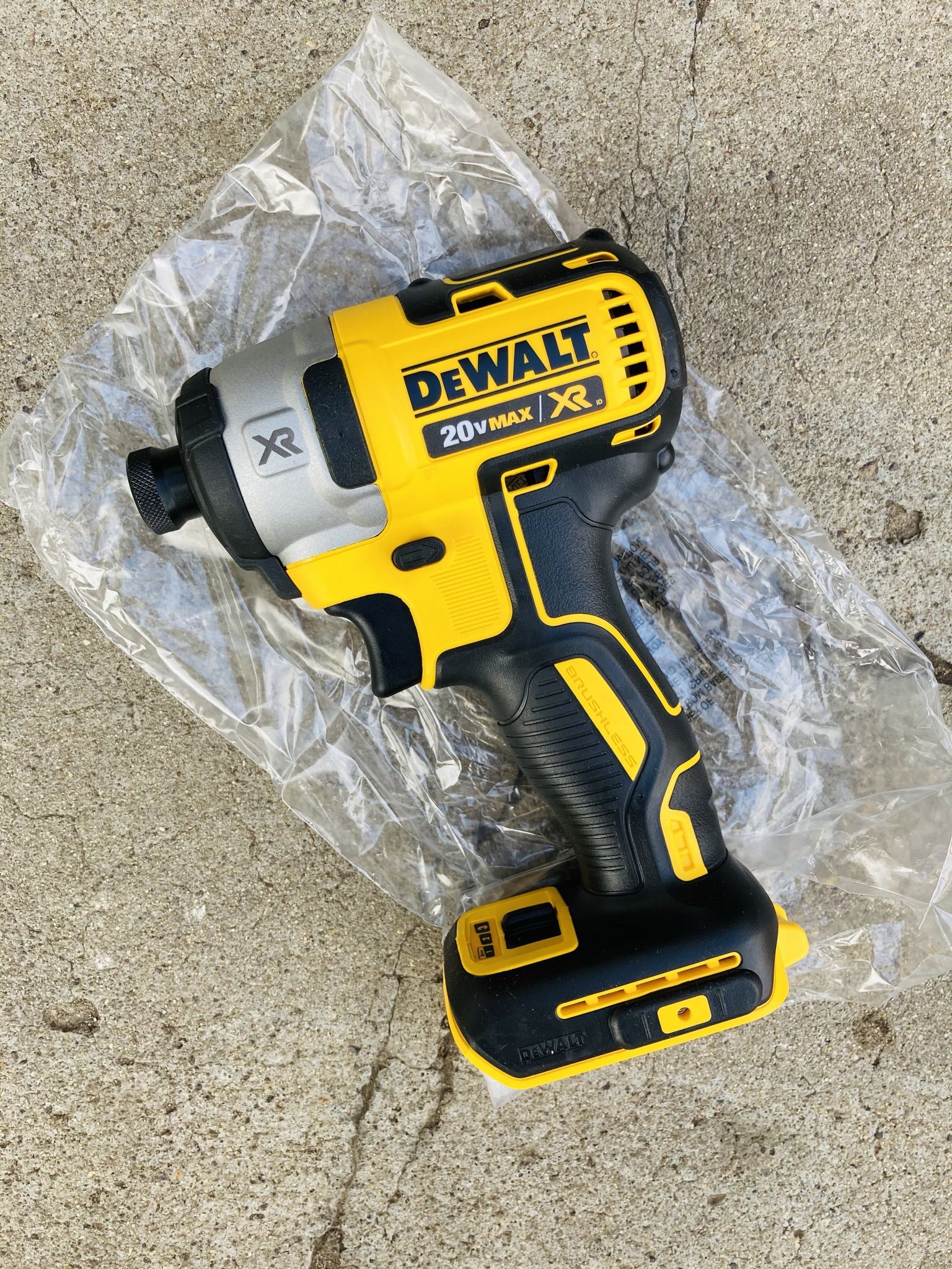 New DeWalt 20v XR Brushless Impact Driver (Tool Only)