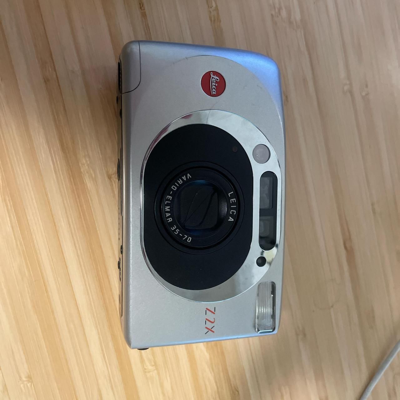 Leica Silver and Grey Cameras-and-accessories (off2828)