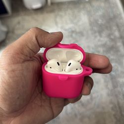 1st Gen Air Pods