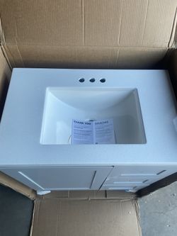 Glacier Bay Bannister 30 in. Single Sink Pearl Gray Freestanding Bath Vanity with Granite-Look Colorpoint White Cultured Marble Top