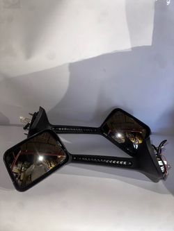 18-2022 International MV607, RH613, HV507, LT625  Black Performance Series Side Hood Mirrors