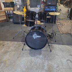 5pc Drum Set w/cymbals