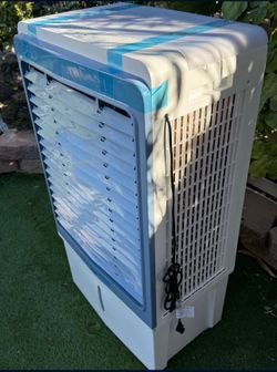 Evaporative air cooler 47x15x23 new asking $300