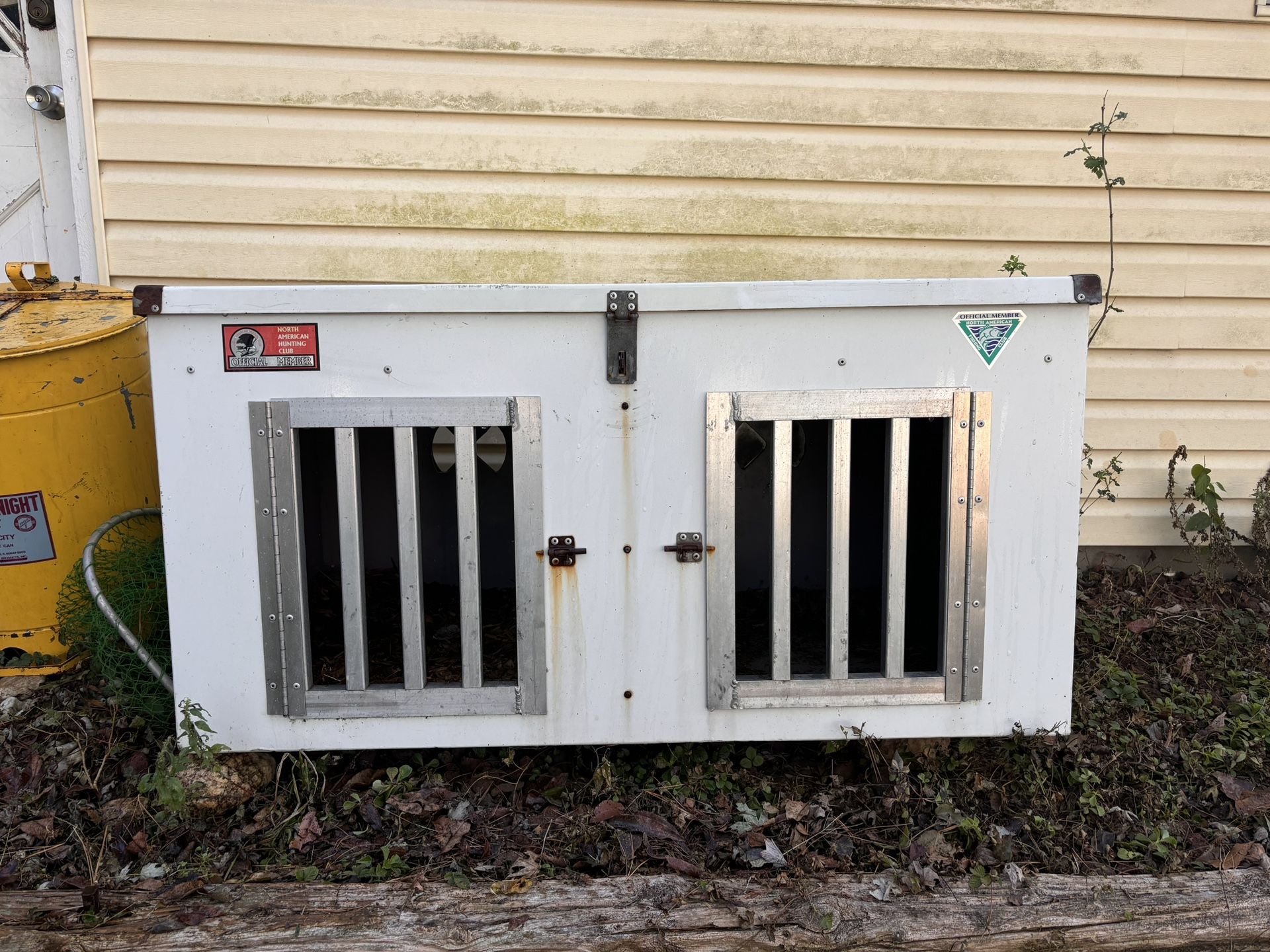 Double Compartment, Dog Box ALUMINUM