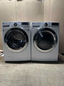 LG washer and dryer gas laundry set