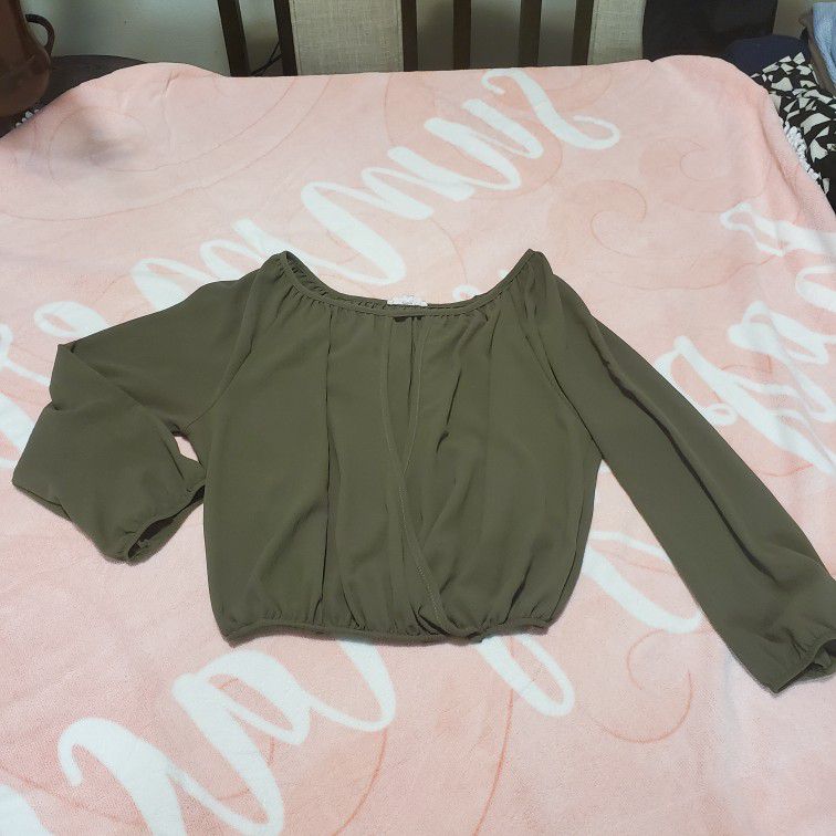 Blusa Verde, Size L. Falda/skirt, Size M- S. Pants 11