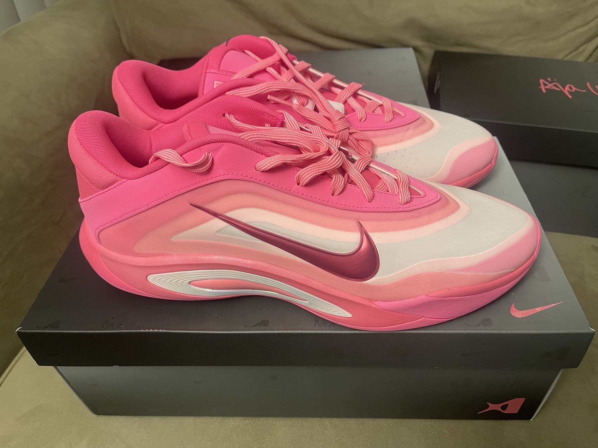 A’One “Pink A'ura” Size 14(Men’s)
