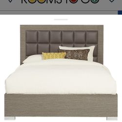 Dominique Gray  6 Pc King Panel Bedroom