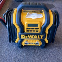 Dewalt Jump starter/ Air Compressor 