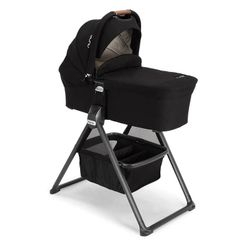 Nuna bassinet