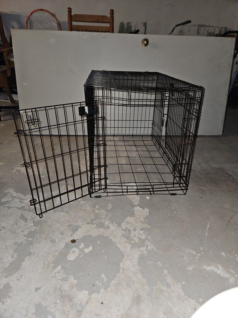 Large  2 Door Animal Kennel/Crate (collapsible)