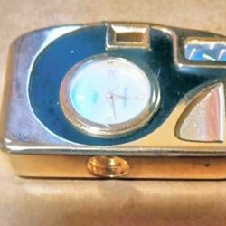 RARE! FROM EUROPE! GOLD Mini Quartz Camera Table CLOCK! 