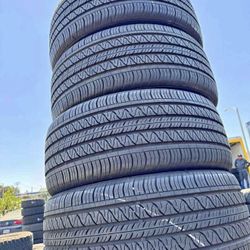 255/45/19 Continental tires Con 80% de Vida Las 4tires