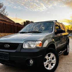 Ford Sky Año 2006