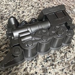 NORDIC WARE USA LOCOMOTIVE 🚂 CAKE PAN
