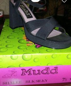 Sandals 7 1/2